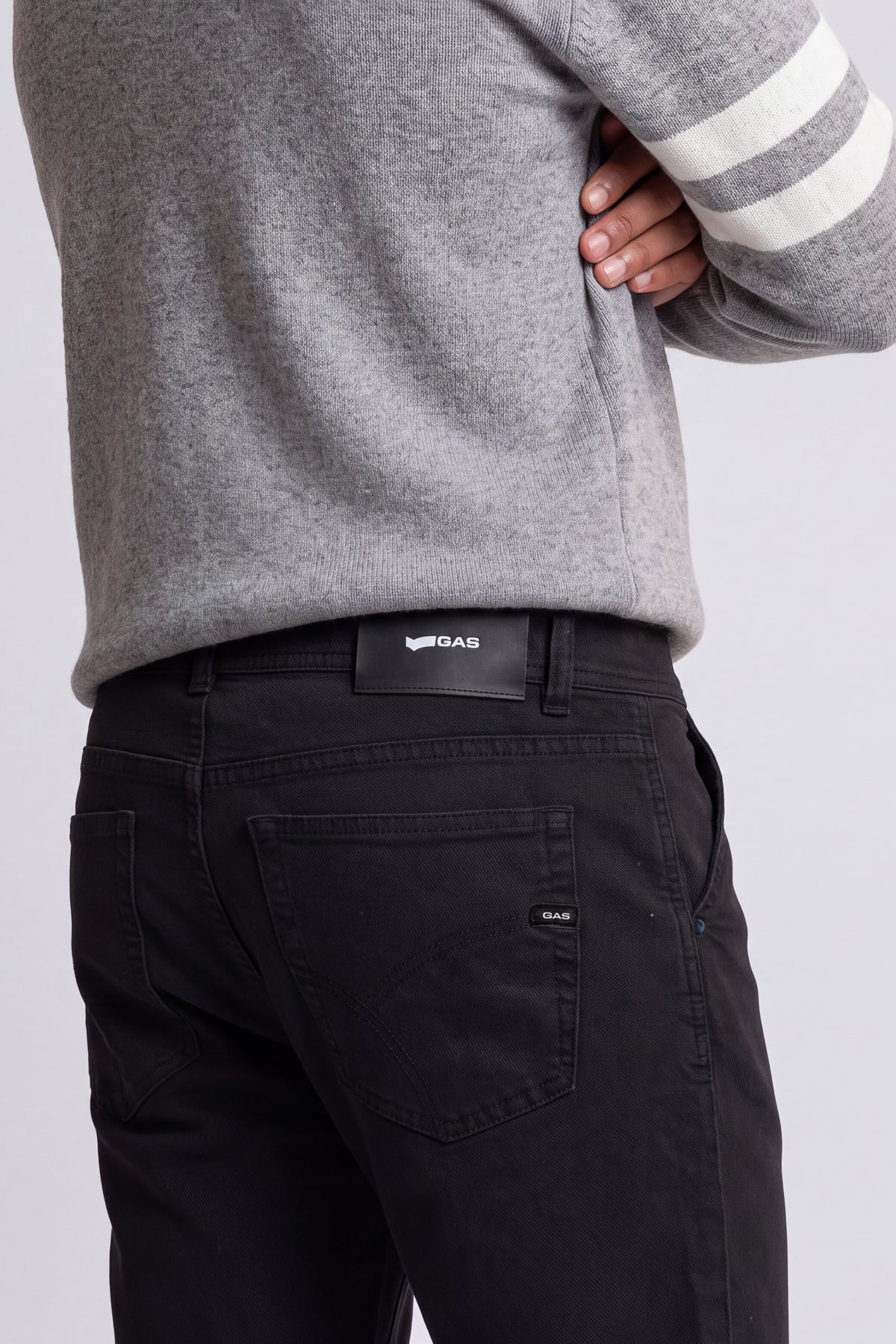 ALEX CHINO 4706