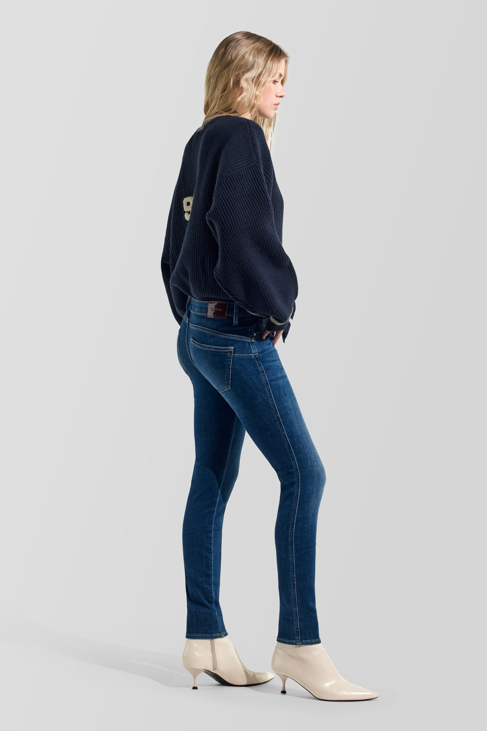 STAR UP LOW WAIST 65MD - Women's 5-pocket skinny fit jeans - secondary image