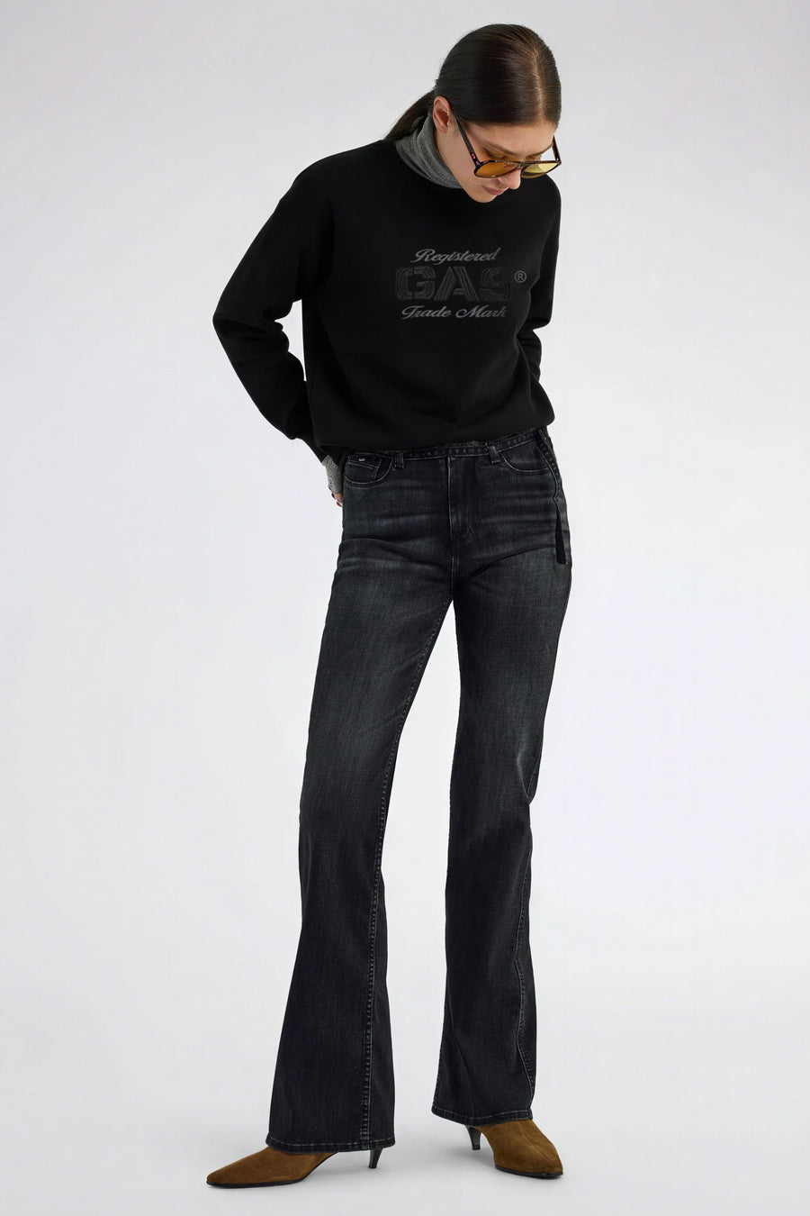 HELSY "GAS" 0200 - Women's Black Comfort Fit Sweatshirt - main image