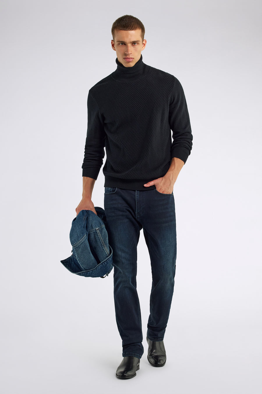TIMO NECK 0200 - Men's Regular Fit Sweater Black - main image