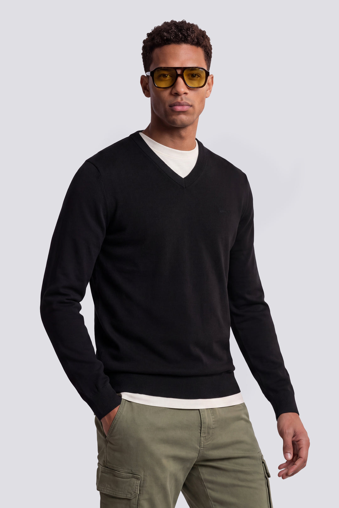 ARLO V NECK W. 0200