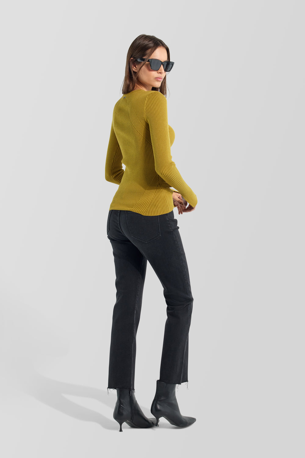 LUNA ROUND WK 3680 - Damen Slim-Fit-Pullover in Ecru - secondary image